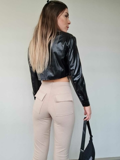 calça flare moletinho bege na internet