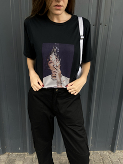 t-shirt rihanna smoke