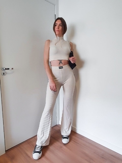 calça flare butter MFMD na internet