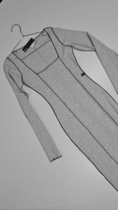 vestido square midi rework cinza
