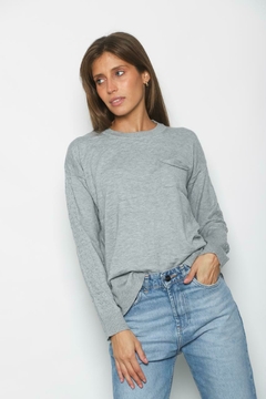 Sweater con bolsillo ALMA en internet