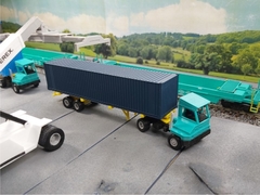 039 CAMINHAO PORTUARIO CAPACITY TJ5000 - ESCALA 1/87 (HO) - comprar online