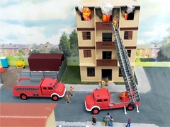 050 BOMBEIROS AUTO ESCADA MECANICA - ESCALA 1/87 (HO) - comprar online