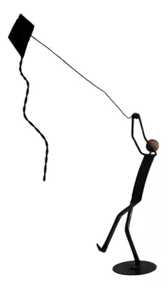 Escultura Artesanal Menino Soltando Pipa
