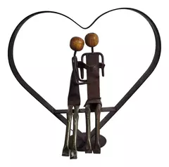 Escultura Artesanal Casal Coração - comprar online