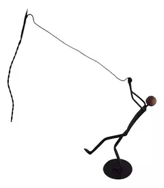 Escultura Artesanal Menino Soltando Pipa - comprar online