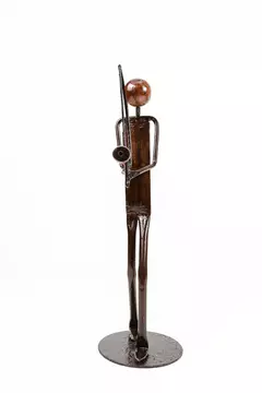 Escultura Artesanal de Ferro Menino com Berimbau - comprar online