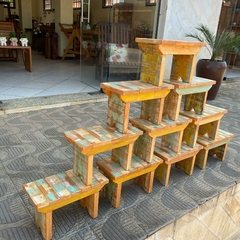 Banquinho infantil / Porta Plantas - Móveis Pazende - Moveis em madeira de demolição