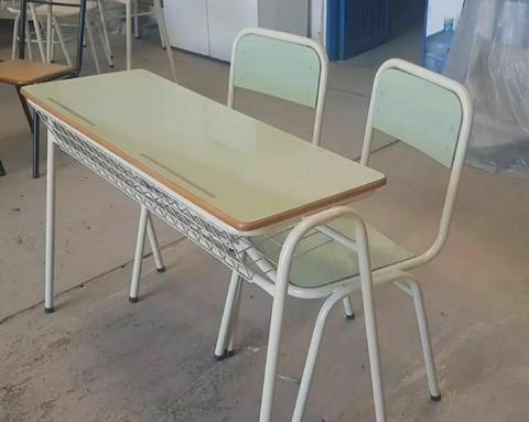 Sillas y bancos de primaria