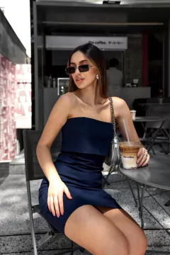 Vestido curto Samanta na internet