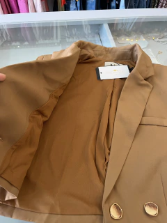 Blazer cropped Bélgica - loja online