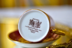 Juego de 6 Flat Demitasse , Porcelana Paragon Fine bone China England . Burgundy & Gold C1929-1939 - Funcy Stuff Antiguedades