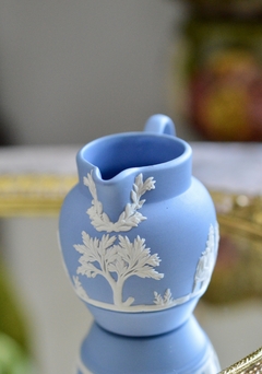 Preciosa Mini Jarra Porcelana Jasper Ware Wedgwood England C1955 - comprar online