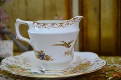 Antigua y Preciosa Jarra Lechera de Porcelana Inglesa HM Sutherland , Pattern Exotic C1930 - Funcy Stuff Antiguedades