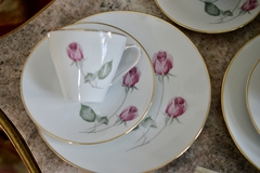 Trio para Te Porcelana Lorenz Hutschenreuther Selb Bavaria Pattern "American Beauty" C1940 - Funcy Stuff Antiguedades