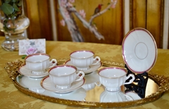 Hermosa Taza para Cafe Furstenberg Germany Ivory con vivo Bordo y Oro C1920