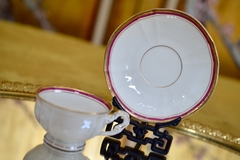 Hermosa Taza para Cafe Furstenberg Germany Ivory con vivo Bordo y Oro C1920