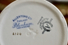 Imagen de Azucarera de Allertons China Ltd. England Pattern Blenheim Blue C1940
