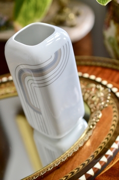 Imagen de Hermoso Vaso Decorativo Diseño Moderno Porcelana Hutschenreuther Germany Dekor Oasis by Hans Theo Baumann C1980