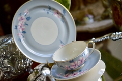 Trio para Te de Porcelana Royal Tettau Bavaria , Pattern Peach Blossom Vivo Oro C1946-1949 - Funcy Stuff Antiguedades