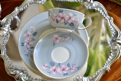 Imagen de Trio para Te de Porcelana Royal Tettau Bavaria , Pattern Peach Blossom Vivo Oro C1946-1949