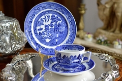 Trio para Te Solian Ware England, Pattern Willow C1930, Hecho para Harrods Buenos Aires