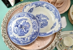 Imagen de Antigua Guisera con tapa de Loza W. Adams & Sons England, Pattern Damascus C1890