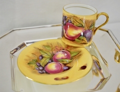 Demitasse Aynsley Fine English Bone China Pattern Orchard Gold Fruits C1960