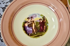 Trio para Te Woods Ivory Ware England, Escena Clásica con Guarda Rosa C1930