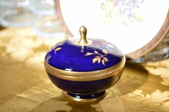 Bombonera vintage de Porcelana Inglesa Azul Cobalto y Decoración en Oro