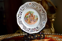 Plato Para Dulces o Bombones , Porcelana Schumann Bavaria Ala Reticulada y Escena C1946