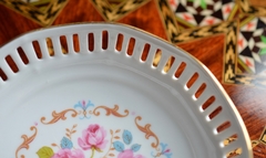 Bolws de Porcelana de Bavaria Borde Reticulado Bouquet de Rosas Vivo en Oro C1952 - tienda online