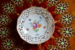 Pin Dish Bowls para Dulces o Bombones Porcelana Schumann Bavaria Decoración Floral Borde Calado C1955 en internet