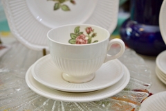 Trio para Te Wedgwood England Pattern Moss Rose C1950 en internet