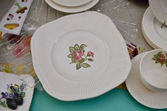 Hermoso Plato Masitero de Loza Wedgwood England Pattern Moss Rose C1950 - comprar online