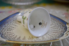 Hermosa Campana de Porcelana Wedgwood Bone China England , Pattern Wild Strawberry C1980 - Funcy Stuff Antiguedades