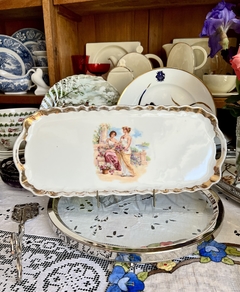 Bandeja Budinera o Sandwichs Porcelana Victoria Czechoslovakia Escena Clasica C1918