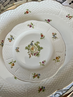 Lindisimo Plato Postre Porcelana Herend Hungary Pattern Rosehip #2 Pintado a Mano C1948