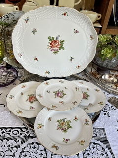 Fuente Oval Tray de Porcelana Herend Hungary , Pattern Rosehip C1948 Pintada a Mano