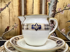 Antigua Jarra Lechera de Porcelana Cauldon China England. Hecha para Maple de Londres C1904 - comprar online
