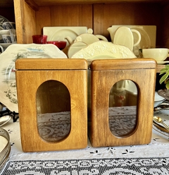 Par de Potes o Tarros para Cocina Cubo de Madera Lustrada y Ventana de Vidrio
