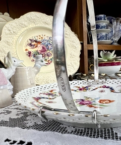 Plato Masas con Asa Silverplate, Porcelana Schumann Bavaria Bouquet Medallion C1932