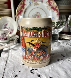 Jarro Cervecero Stein Tankard Ceramarte Anheuser-Busch Bottled Beers Budweiser C1991 - Funcy Stuff Antiguedades