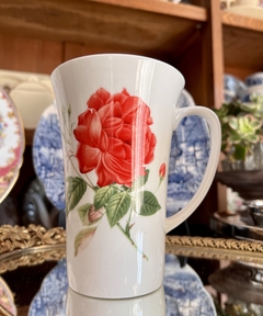 Mug Jarro para Desayuno Bone China con Decoracion Floral "Rosa Roja"