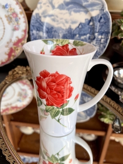 Mug Jarro para Desayuno Bone China con Decoracion Floral "Rosa Roja" en internet