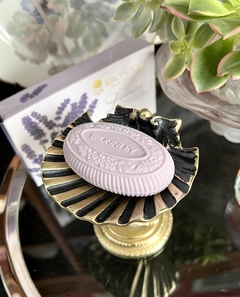 Hermosa Jabonera de Bronce Macizo con Pie , Delfin con Ostra - tienda online