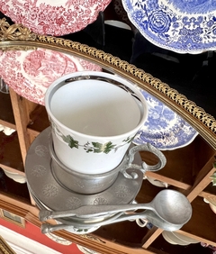 Taza para Cafe Porcelana con Montura , Plato y Cuchara de Peltre Elwe Zinn Germany C1970