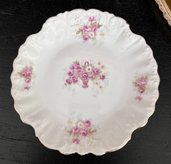 Imagen de Plato para Postre Porcelaine Limousine Limoges France, Roses Basket C1905-1938