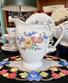 Jarra Lechera de Porcelana Heinrich H&Co Selb Bavaria Modelo Christine C1955 Deco Floral Vivo en Oro
