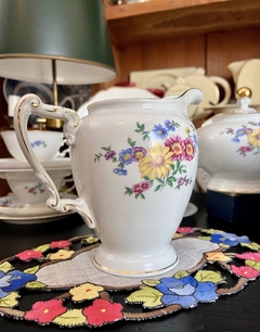 Jarra Lechera de Porcelana Heinrich H&Co Selb Bavaria Modelo Christine C1955 Deco Floral Vivo en Oro - Funcy Stuff Antiguedades